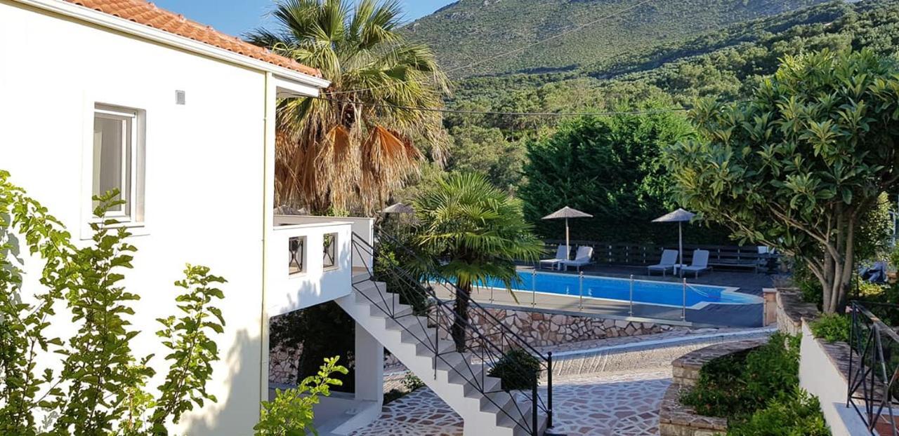 Diogenis Parga Studios Buitenkant foto
