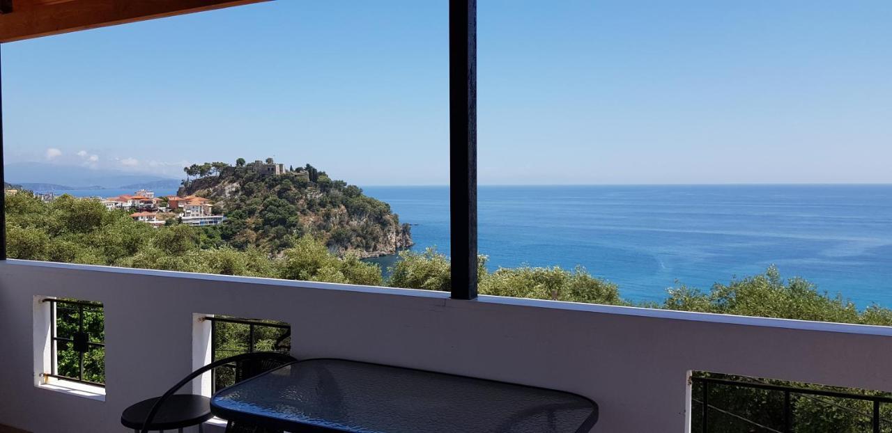 Diogenis Parga Studios Buitenkant foto