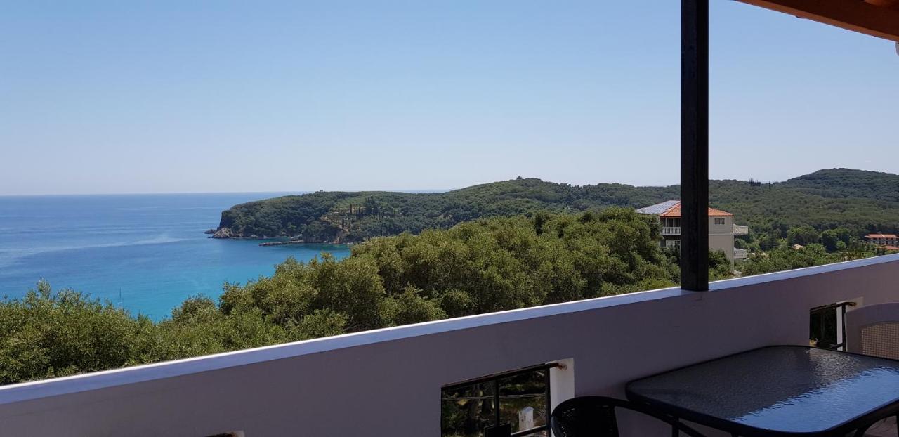 Diogenis Parga Studios Buitenkant foto