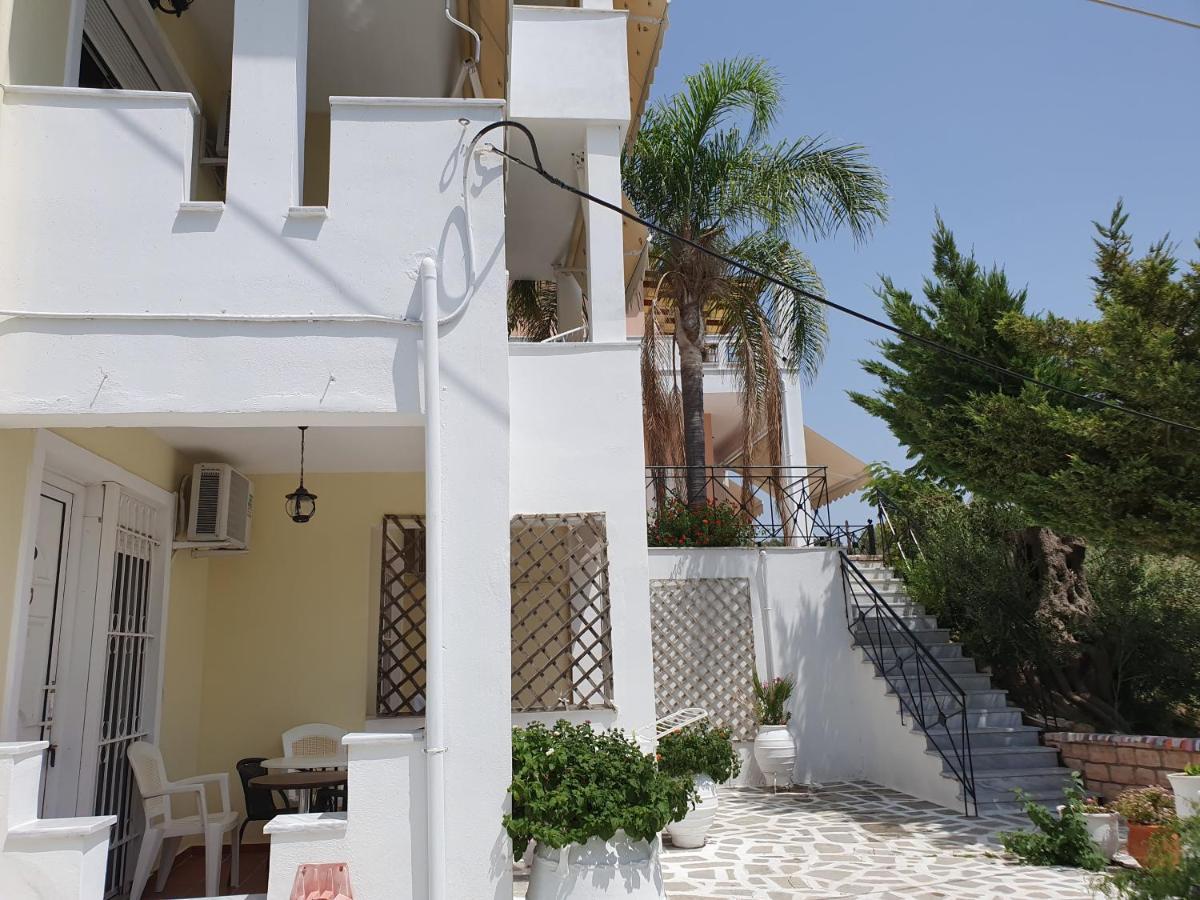 Diogenis Parga Studios Buitenkant foto